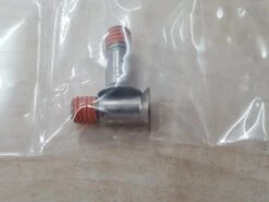 Shimano Schraube Für Leitrolle (2 Stück) RD-M615